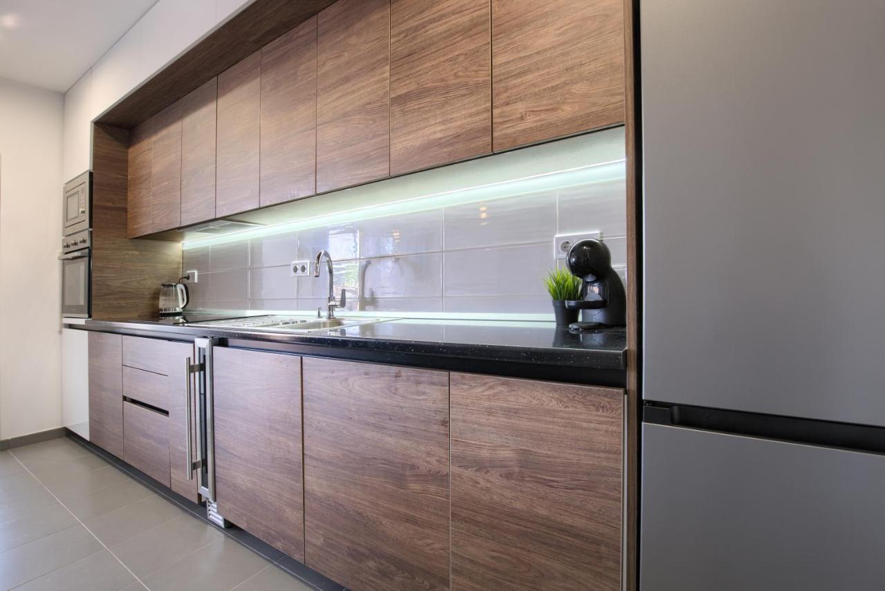 Beautiful Two-Bedroom Seaside Apartment In Premantura Exterior photo